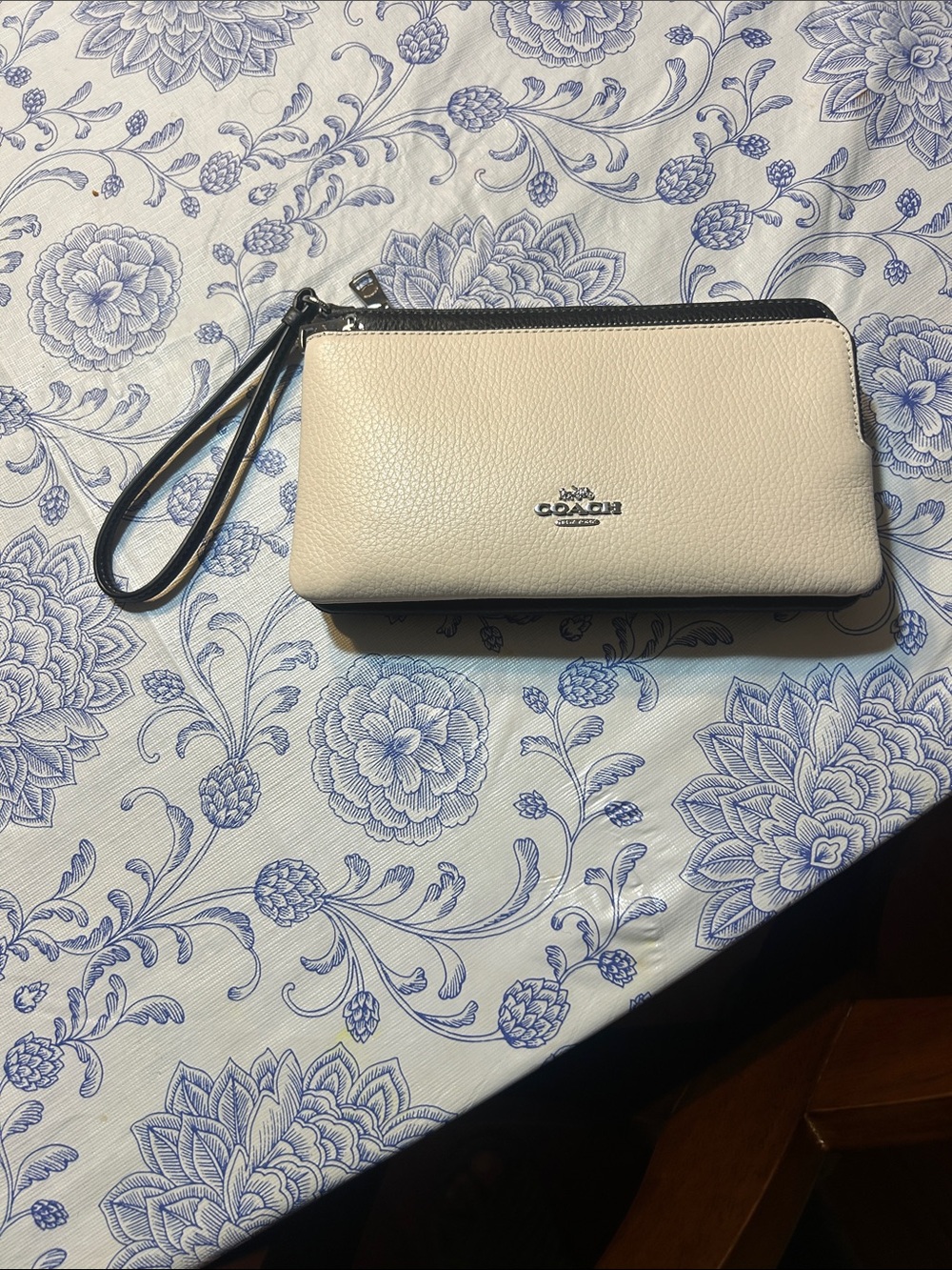 Coach two colored wristlet